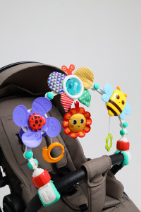 Игрушка на коляску Huanger, дуга с погремушками