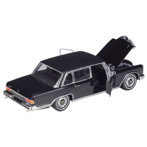 Машинка коллекционная Welly 1:24, модели в ассортименте, металл