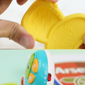 Погремушка Hola Машинка с ключиками, звук/свет