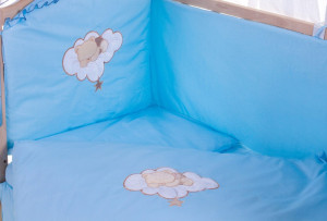 Детское постельное белье Qvatro Ellite Мишка спит на облачке, голубой, постельный комплект: 8 элементов