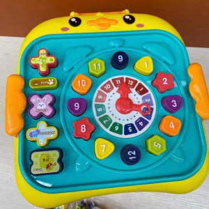 Развивающий столик с инструментами Yango