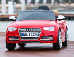 Детский электромобиль Tilly T-796 Audi S5, легковой