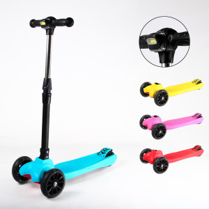 Самокат детский BT-KS-0147, четырехколесный, с фонариком