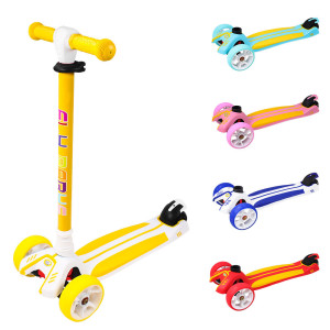 Самокат четырехколесный Tilly BT-KS-0153, светящиеся колеса