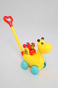 Каталка детская Mom-Be Жираф, с палкой-толкателем