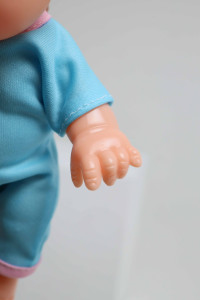 Кукла - пупс LunaBebe с погремушкой и посудой, 22 см