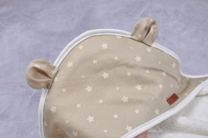 Полотенце - уголок для купания MagBaby Мишка, с варежкой, 100% хлопок, 76 х 83 см