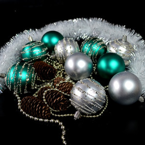 Набор елочных игрушек 9523-9524 Шарики, диаметр 6 см, 12 шт.