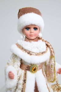 Фигурка новогодняя Снегурочка в меховой шубе, двигается, звуковое сопровождение, 40 см