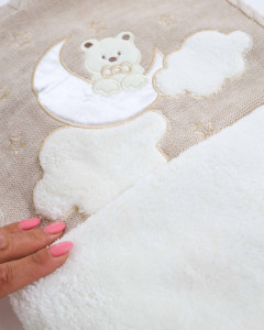 Плед для новорожденного BabyMy Мишка на луне, вязанный, с подкладкой велсофт, 85х95 см