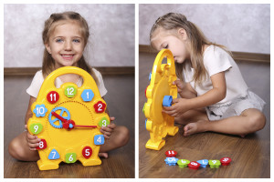 Игрушка развивающая ТехноК Часы - сортер 3046