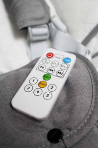 Укачивающий центр Mom-Be SWING, шезлонг - качалка, с пультом